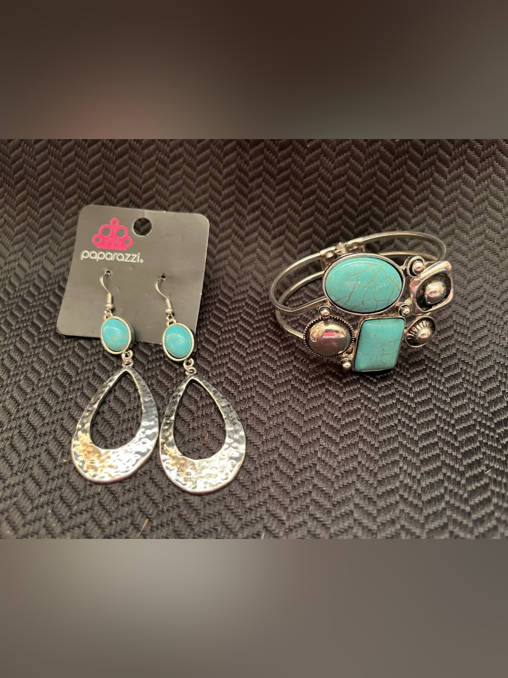 Southwest-Inspired Turquoise & Silver-Tone Metal Jewelry Bundle  Cuff & Earrings